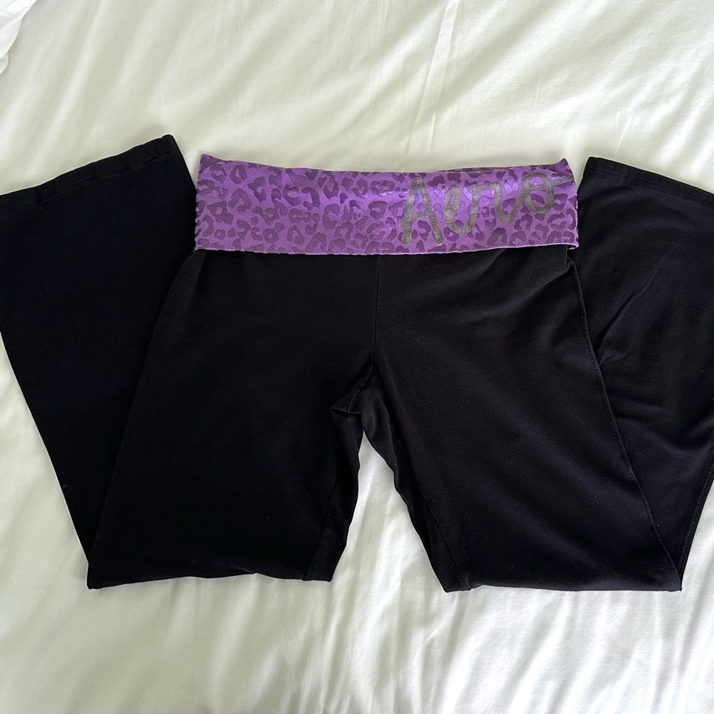 Vintage Aeropostale Purple Leopard Print Foldover Waist Yoga Pants - Picture 2 of 5